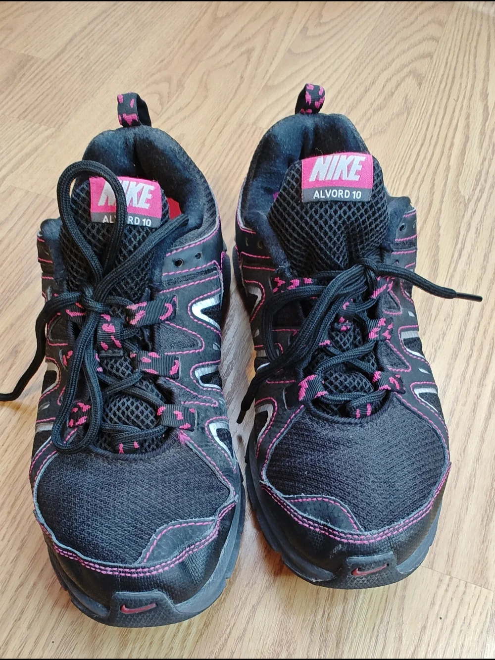 Nike Air Alvord 10 Trail Running Shoes Black Pink Silver Women’s 8.5
